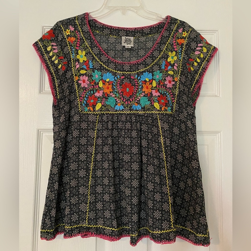Ivy Jane Embroidered Top